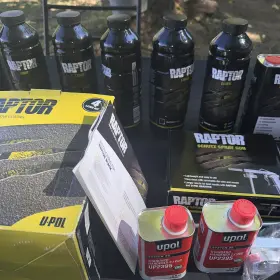 KIT-0822-6-GUN CUSTOM SHOP Urethane Spray Bed Liner Liters